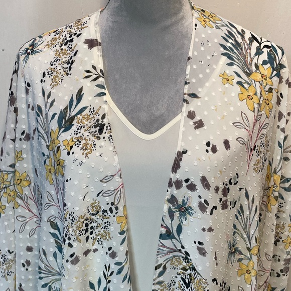 #0226 Maurices Yellow Plum Green Floral Print Kimono Cardigan-one size - Picture 3 of 5